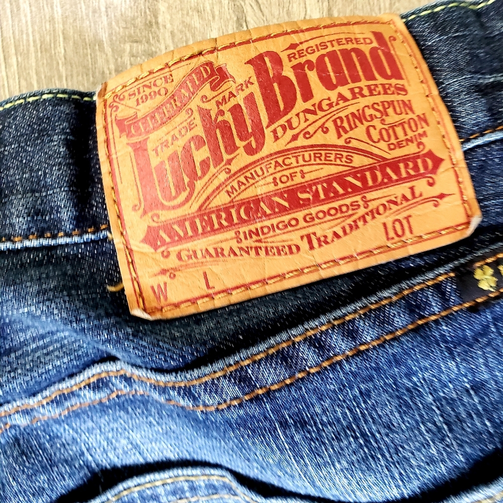 Lucky Brand Classic Fit Jeans - Picture 5 of 7